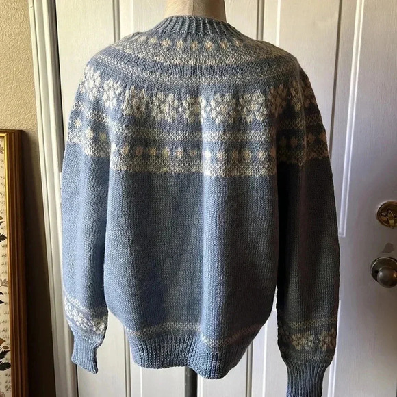 Vintage Sweater Norwegian Wool Hand Knit Cardigan Sweater size M - Picture 3 of 5